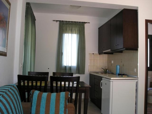 Golden Beach Inn Chrisi Ammoudia Zimmer foto