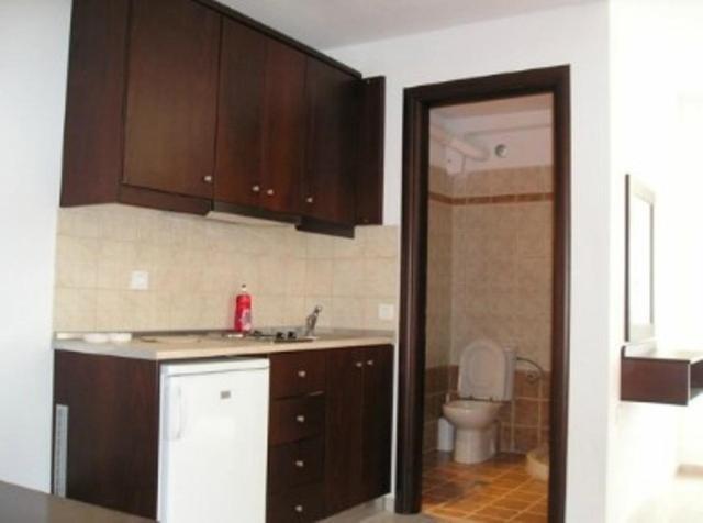 Golden Beach Inn Chrisi Ammoudia Zimmer foto