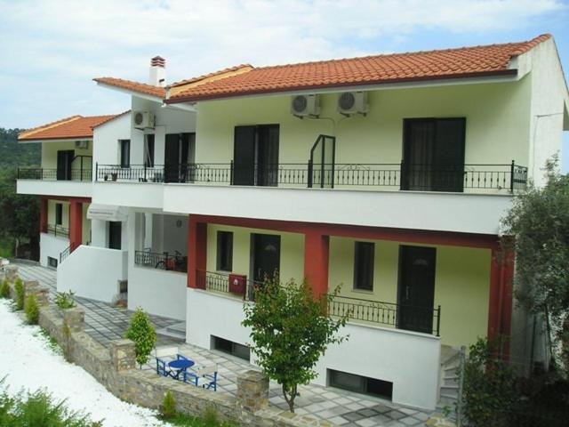 Golden Beach Inn Chrisi Ammoudia Exterior foto