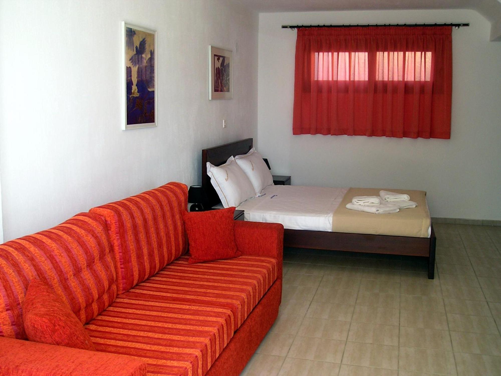 Golden Beach Inn Chrisi Ammoudia Zimmer foto