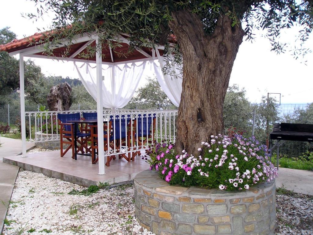 Golden Beach Inn Chrisi Ammoudia Zimmer foto